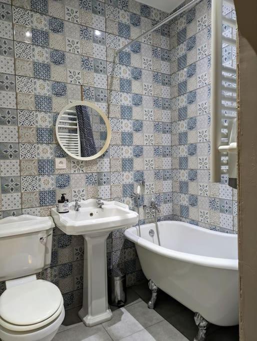 Apartment Du Voisin D'hugo *
